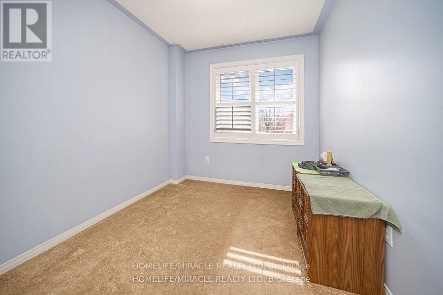 31 Larkspur, Brampton, Ontario  L6R 1W8 - Photo 22 - W12185342