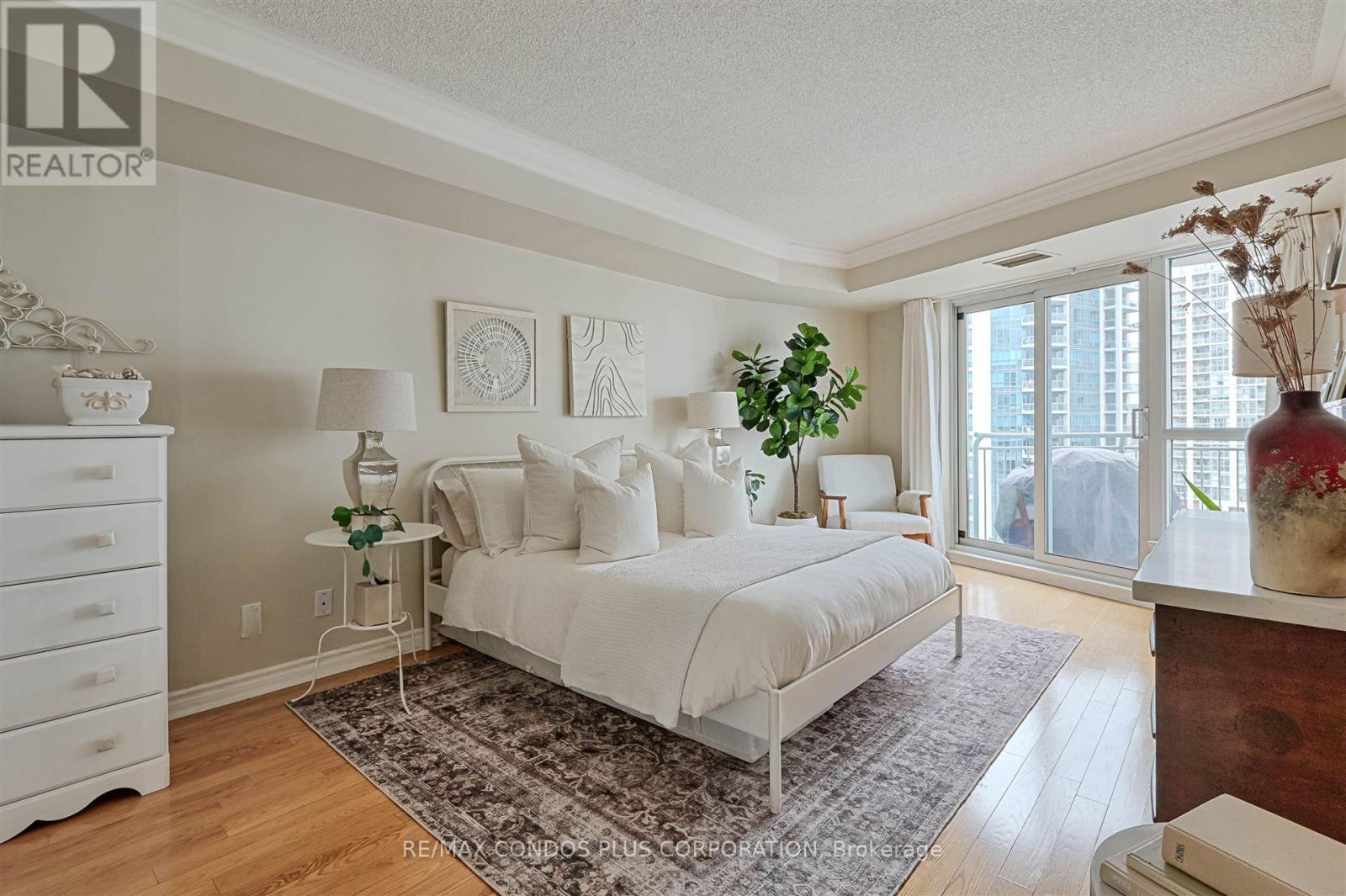912 - 2111 Lake Shore Boulevard W, Toronto, Ontario  M8V 4B2 - Photo 12 - W12185352