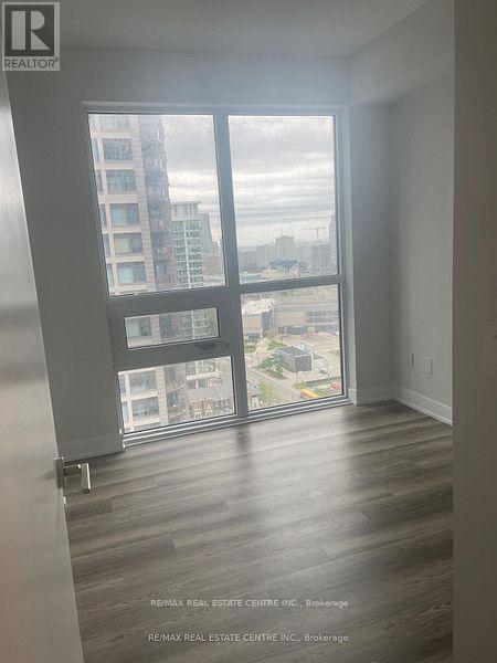1811 - 430 Square One Drive, Mississauga, Ontario  L5B 0L6 - Photo 14 - W12185359