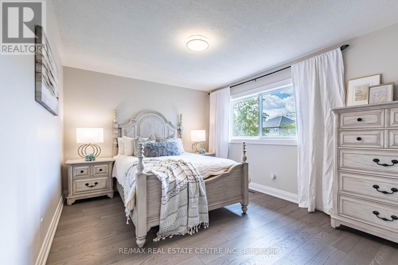 273 Cossack Court, Mississauga (Fairview), Ontario  L5B 4C2 - Photo 27 - W12185438