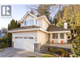 8 PARKWOOD PLACE