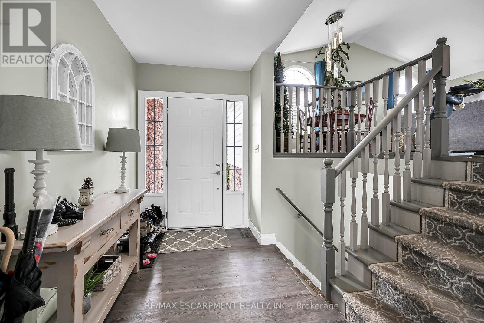 5271 Beavercreek Crescent, West Lincoln, Ontario  L0R 2J0 - Photo 8 - X12185299