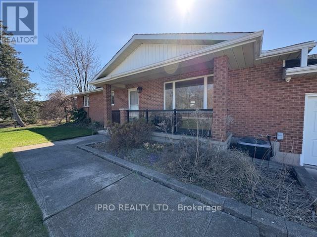 40298 Youngs Road, Wainfleet, Ontario  L0S 1V0 - Photo 2 - X12185315