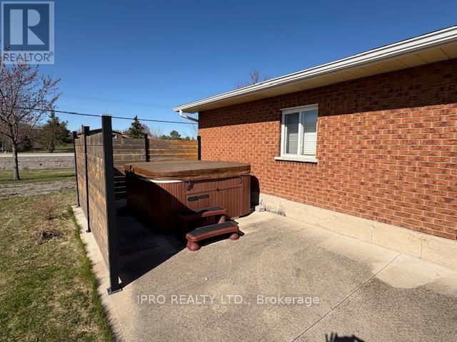 40298 Youngs Road, Wainfleet, Ontario  L0S 1V0 - Photo 4 - X12185315