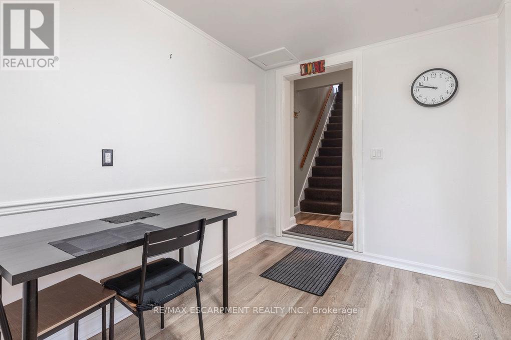 196 Bold Street, Hamilton (Durand), Ontario  L8P 1V6 - Photo 16 - X12185396