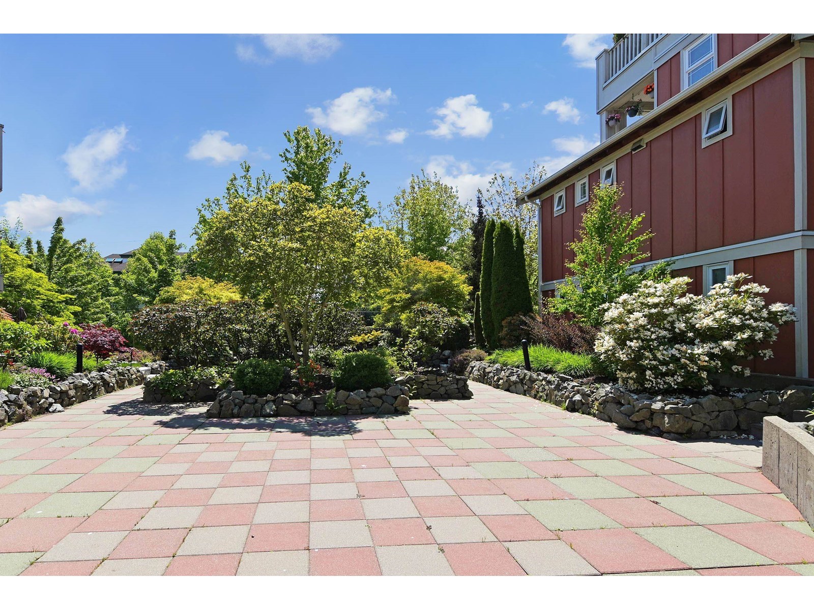 305 15368 16a Avenue, Surrey, British Columbia  V4A 1S9 - Photo 28 - R3004775
