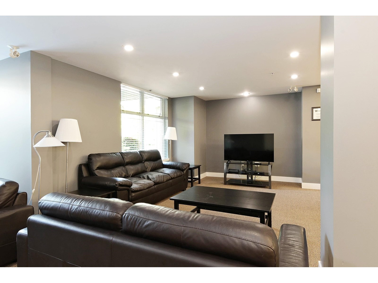 305 15368 16a Avenue, Surrey, British Columbia  V4A 1S9 - Photo 25 - R3004775
