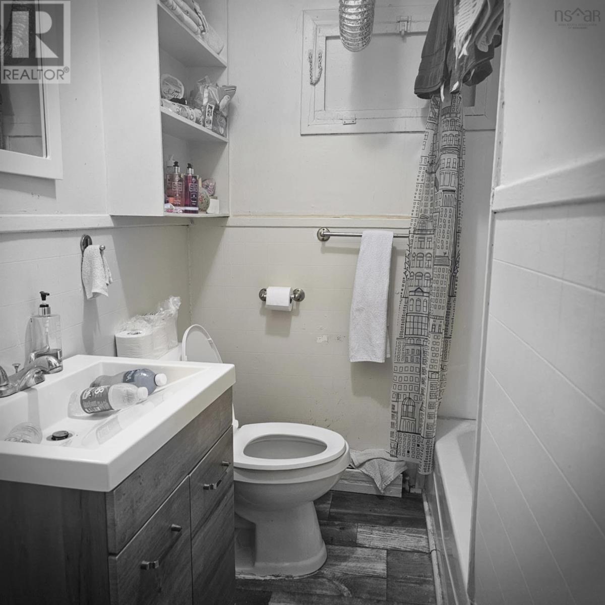 100 York Street, Sydney, Nova Scotia  B1P 6B4 - Photo 13 - 202512936