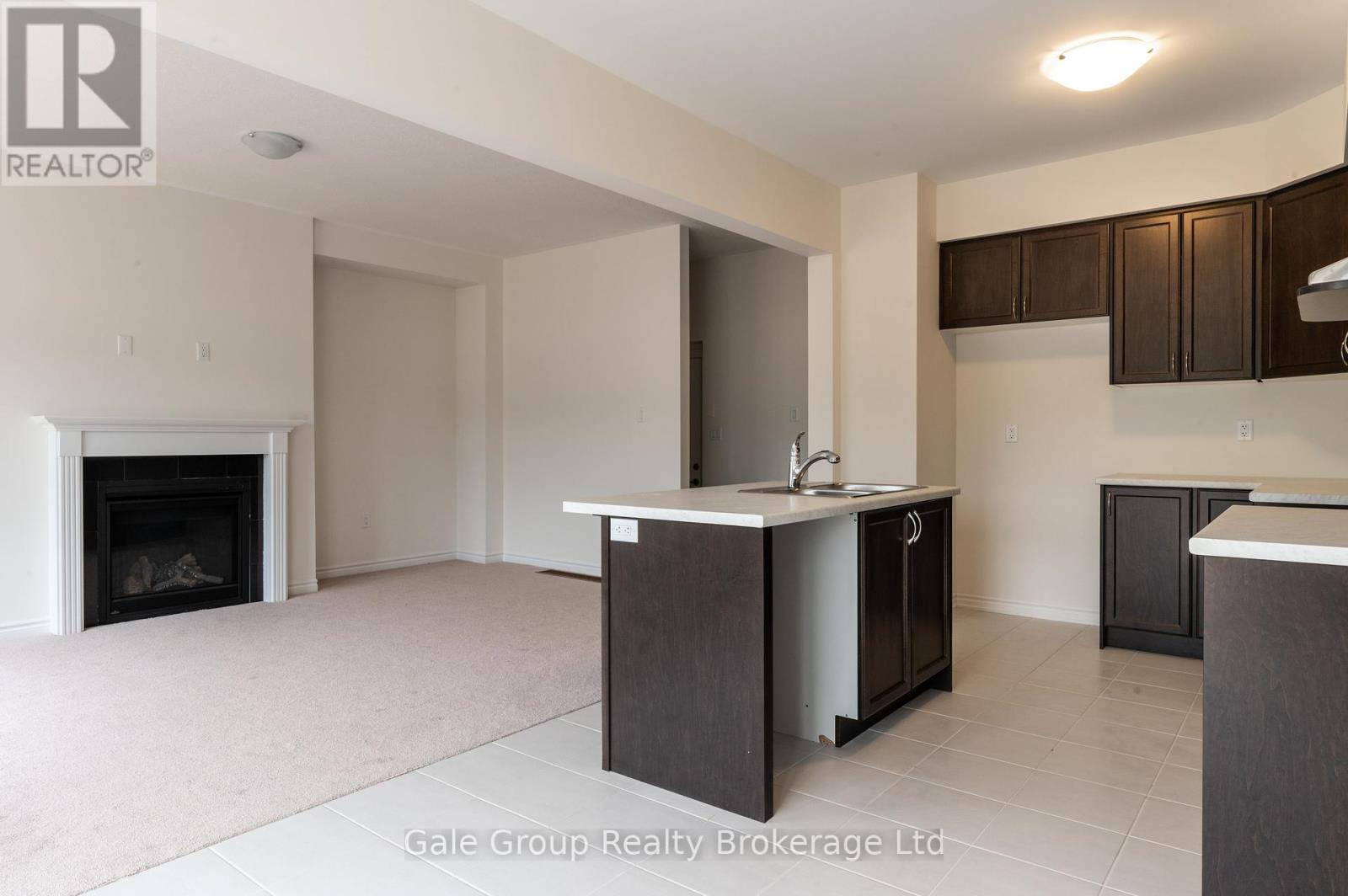 33 Dennis Avenue, Brantford, Ontario  N3V 0B9 - Photo 9 - X12180777