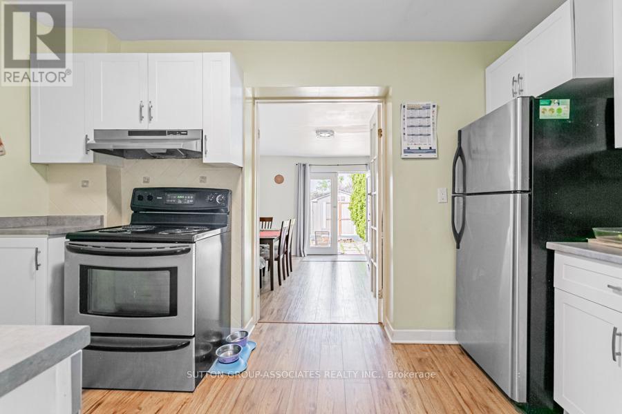 534 A Westmount Avenue, Toronto, Ontario  M6E 3N7 - Photo 8 - C12158842