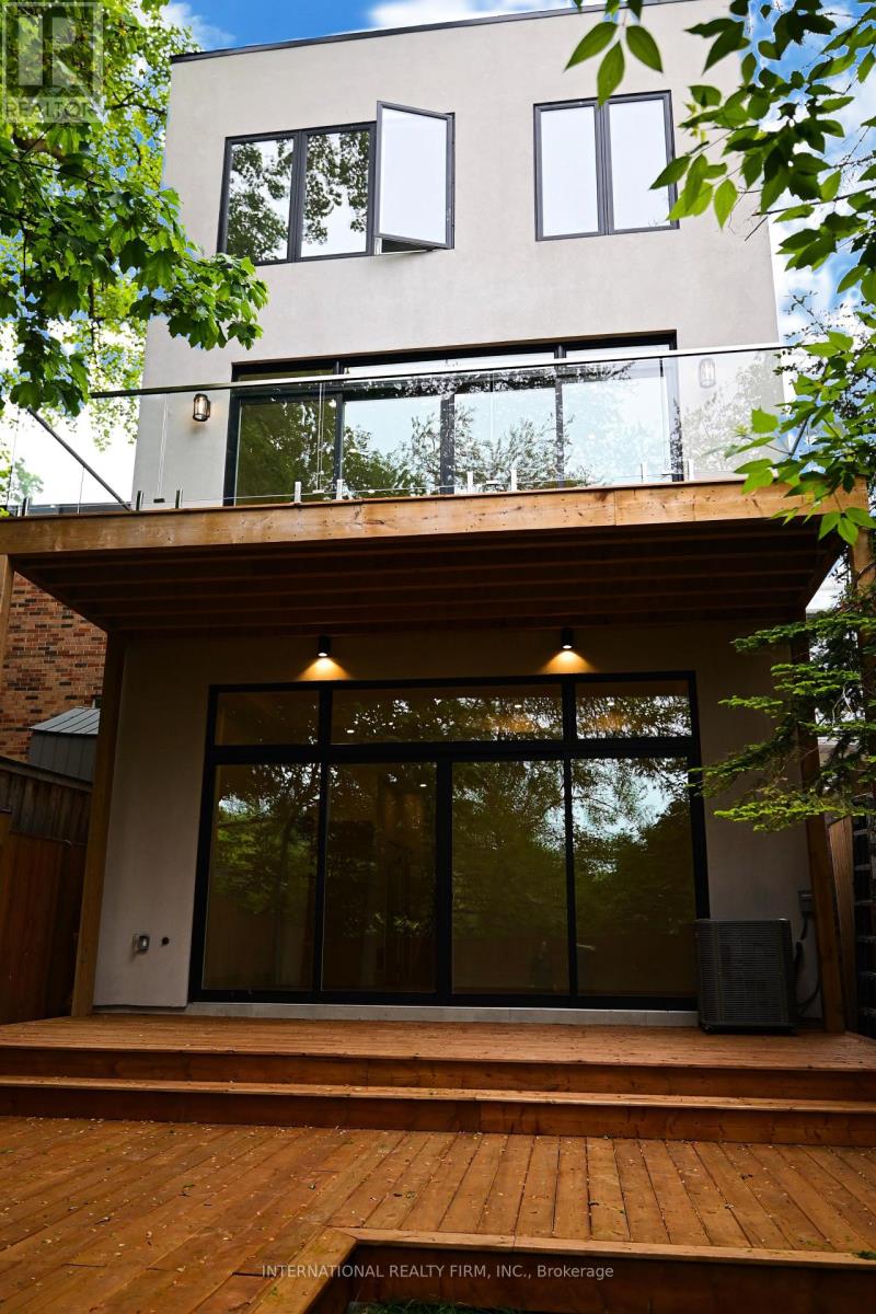 19 Ivy Avenue, Toronto, Ontario  M4L 2H6 - Photo 47 - E12183457