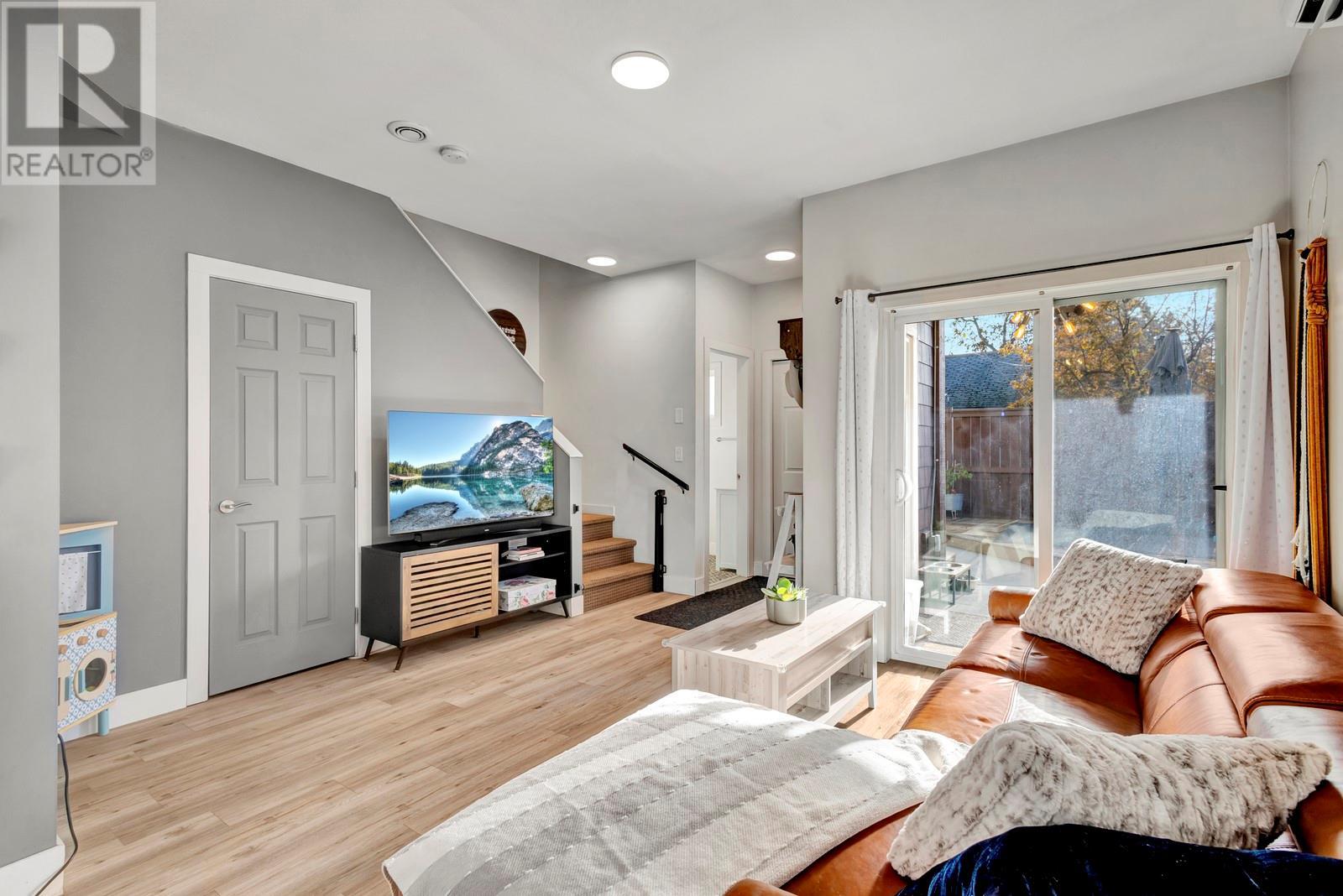 515 Francis Avenue Unit# 2, Kelowna, BC V1Y5G4