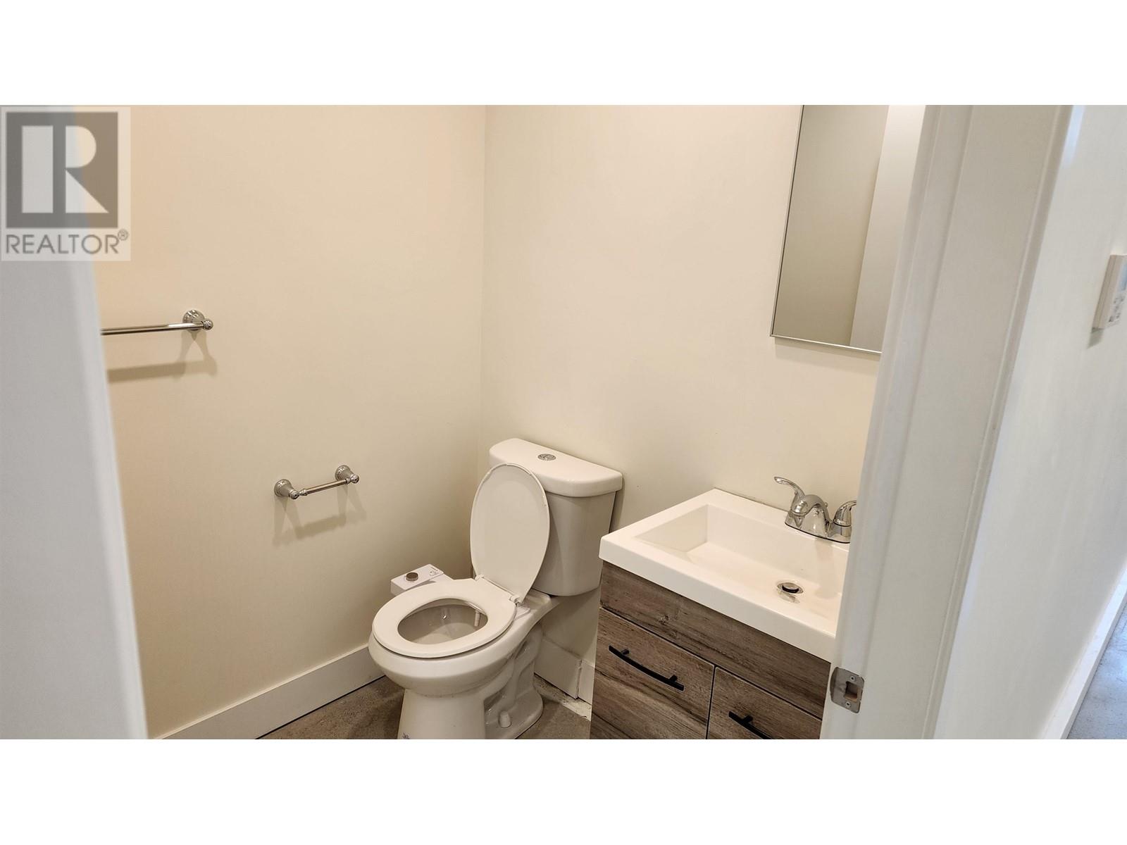204n 2455 Dollarton Highway, North Vancouver, British Columbia  V7H 0A2 - Photo 5 - C8069574