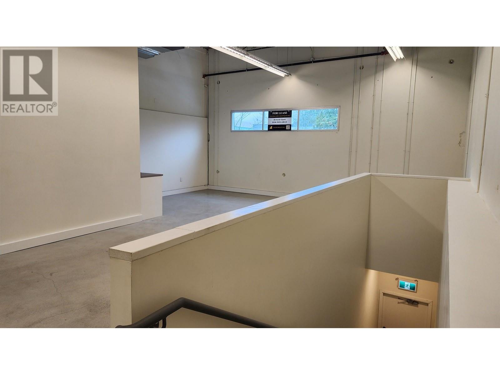204n 2455 Dollarton Highway, North Vancouver, British Columbia  V7H 0A2 - Photo 4 - C8069574