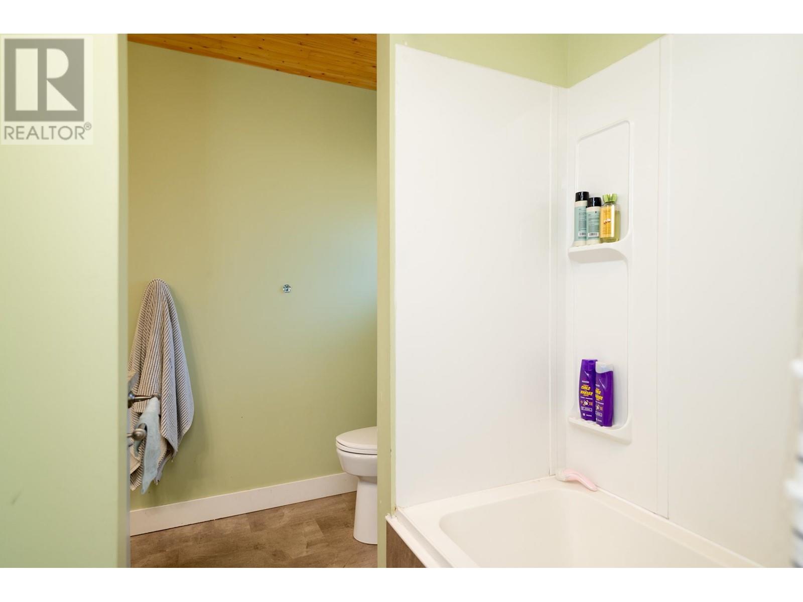 4171 Estavilla Drive, Prince George, British Columbia  V2K 2T8 - Photo 11 - R3009304