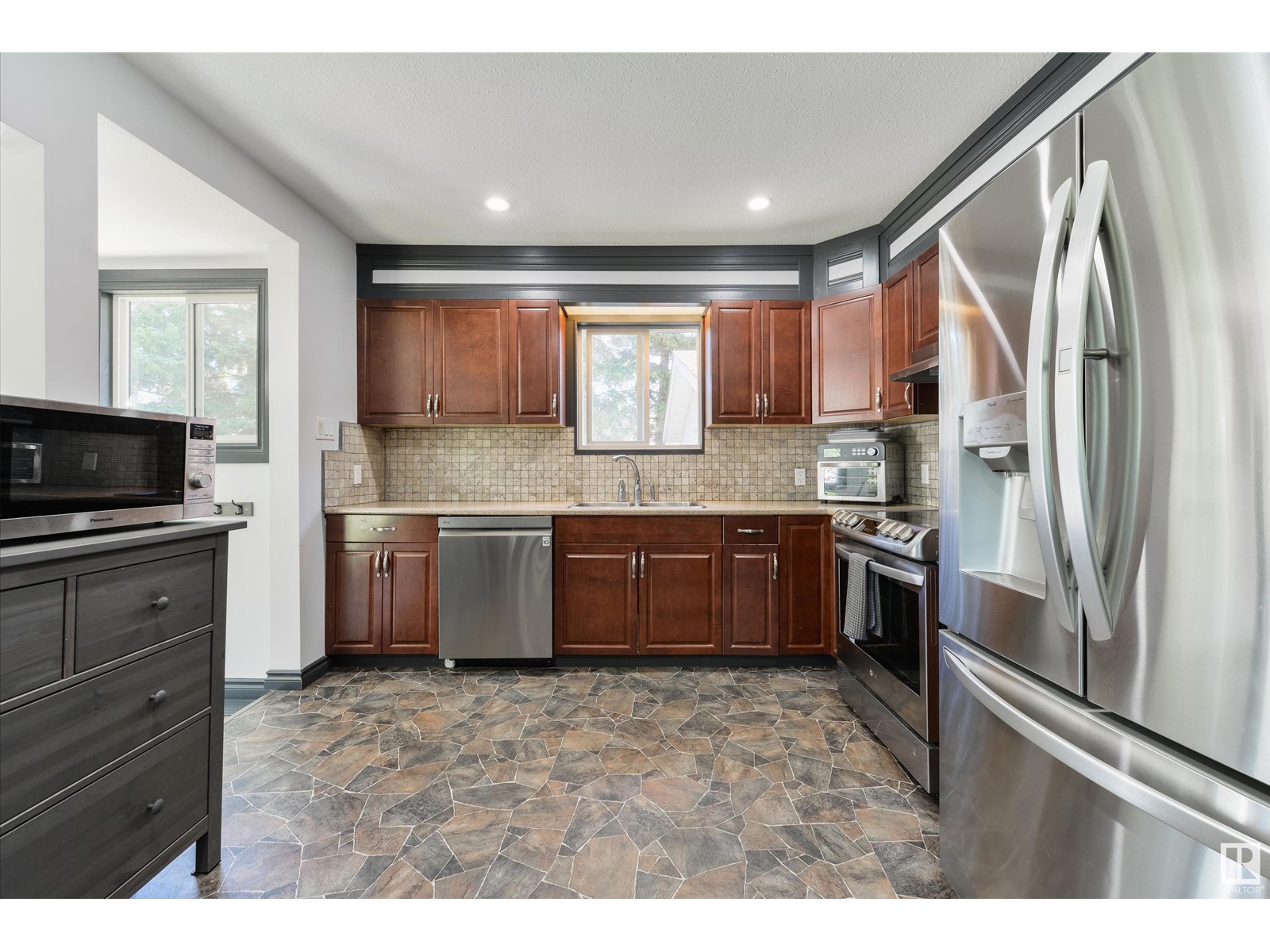 6130 Highway 16, Rural Parkland County, Alberta  T0E 0W0 - Photo 5 - E4439534