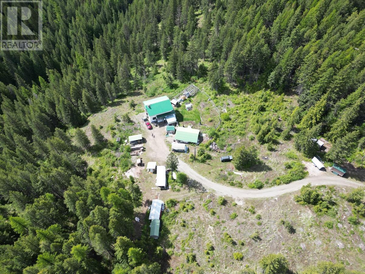 6050 Athelston-Hartford Road, Grand Forks, BC V0H1H5