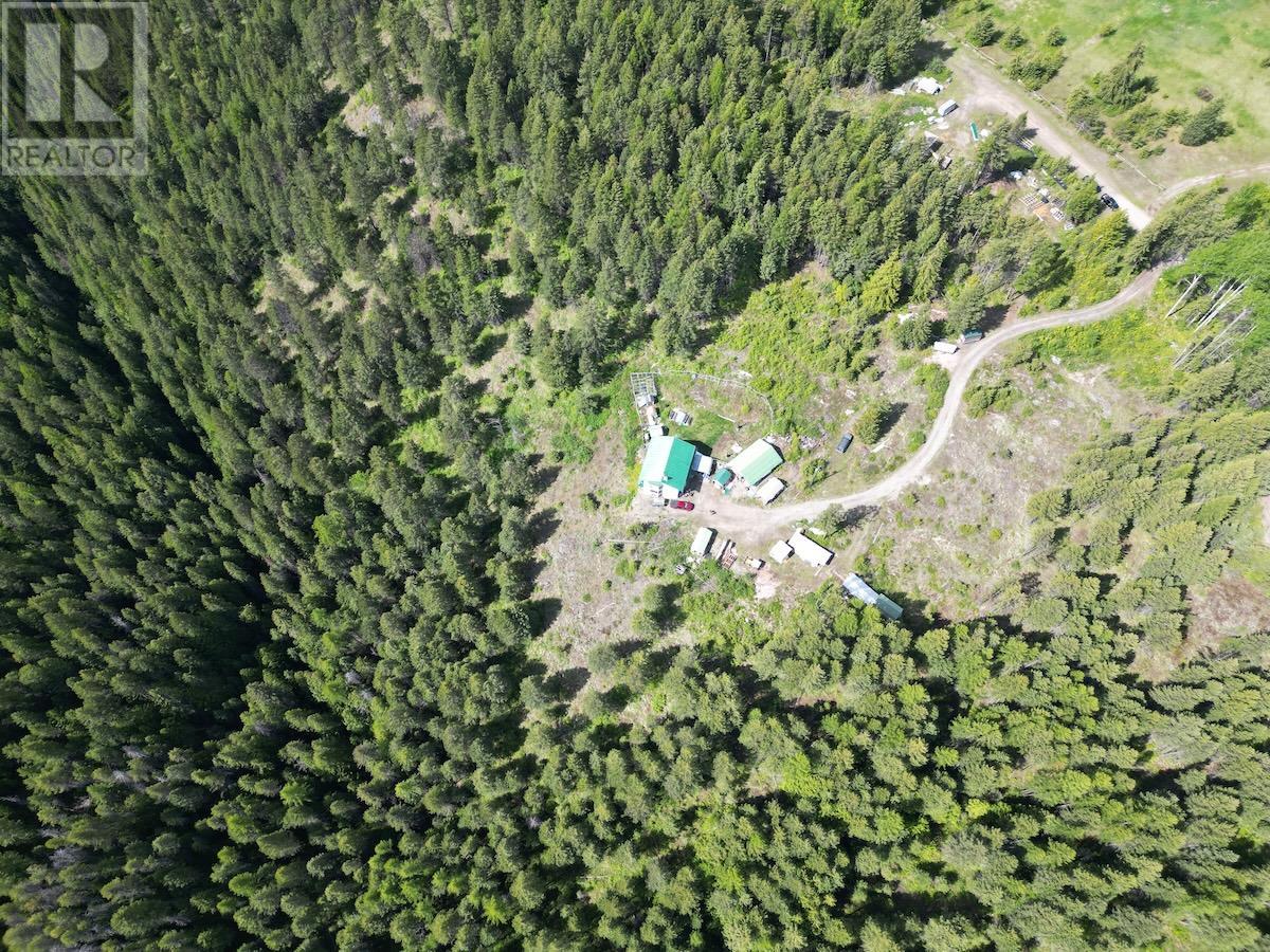 6050 Athelston-Hartford Road, Grand Forks, BC V0H1H5