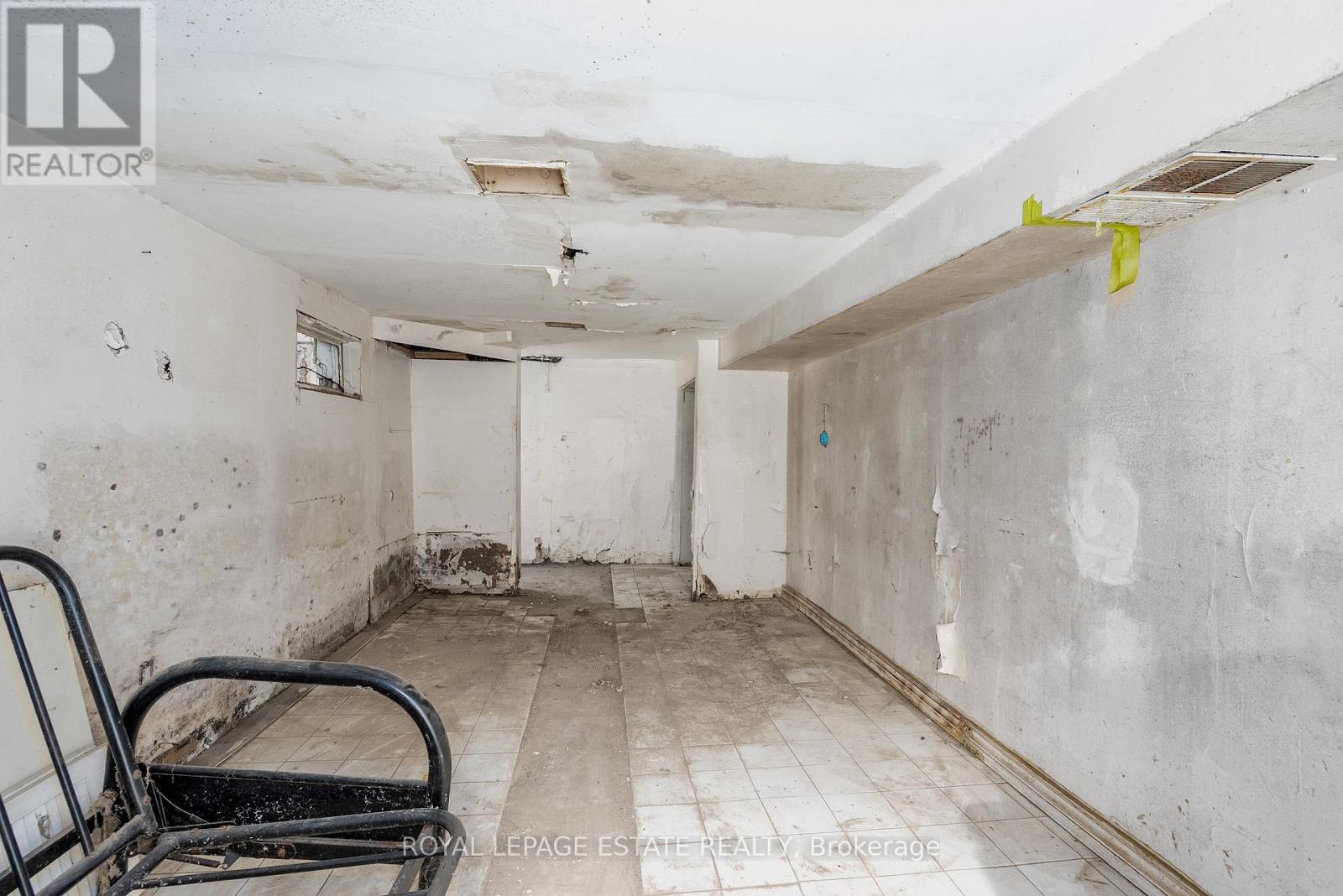 876 Eastern Avenue, Toronto (Greenwood-Coxwell), Ontario  M4L 1A3 - Photo 25 - E12185485