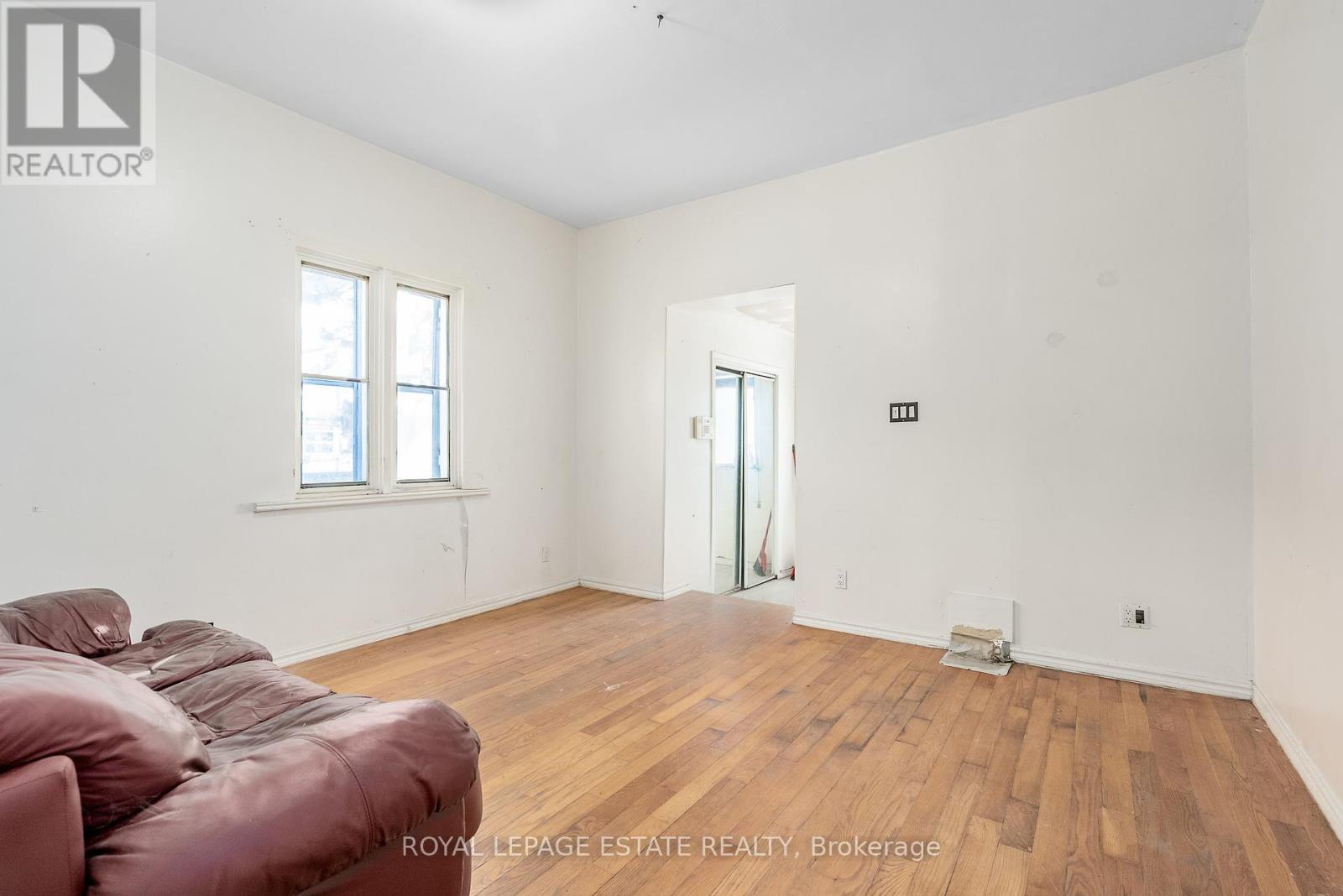 876 Eastern Avenue, Toronto (Greenwood-Coxwell), Ontario  M4L 1A3 - Photo 8 - E12185485
