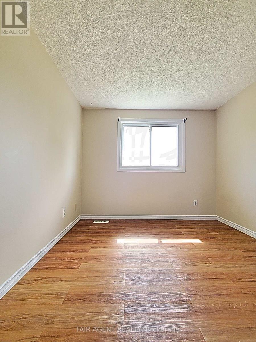 Unit B - 114 Lillian Drive, Waterloo, Ontario  N2J 4J9 - Photo 14 - X12185631