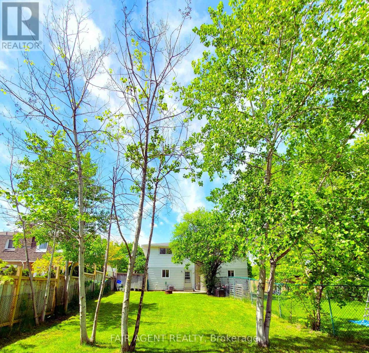 Unit B - 114 Lillian Drive, Waterloo, Ontario  N2J 4J9 - Photo 34 - X12185631