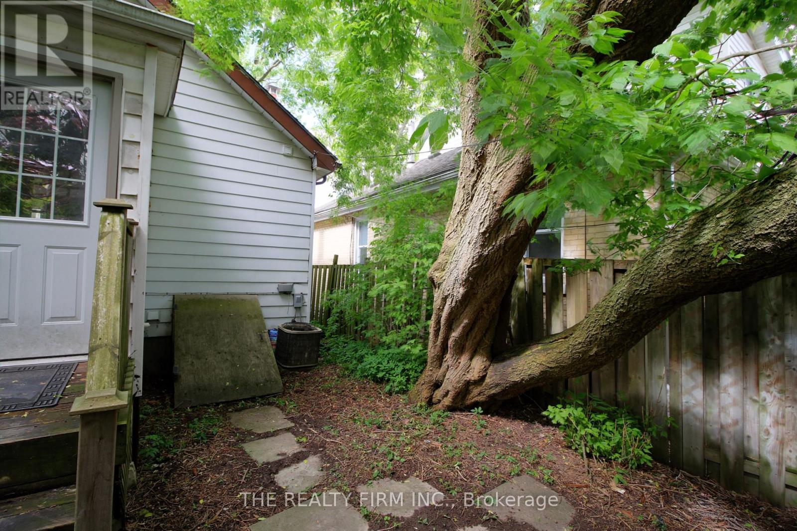 15 Forbes Street, London South, Ontario  N6J 1L2 - Photo 34 - X12185673
