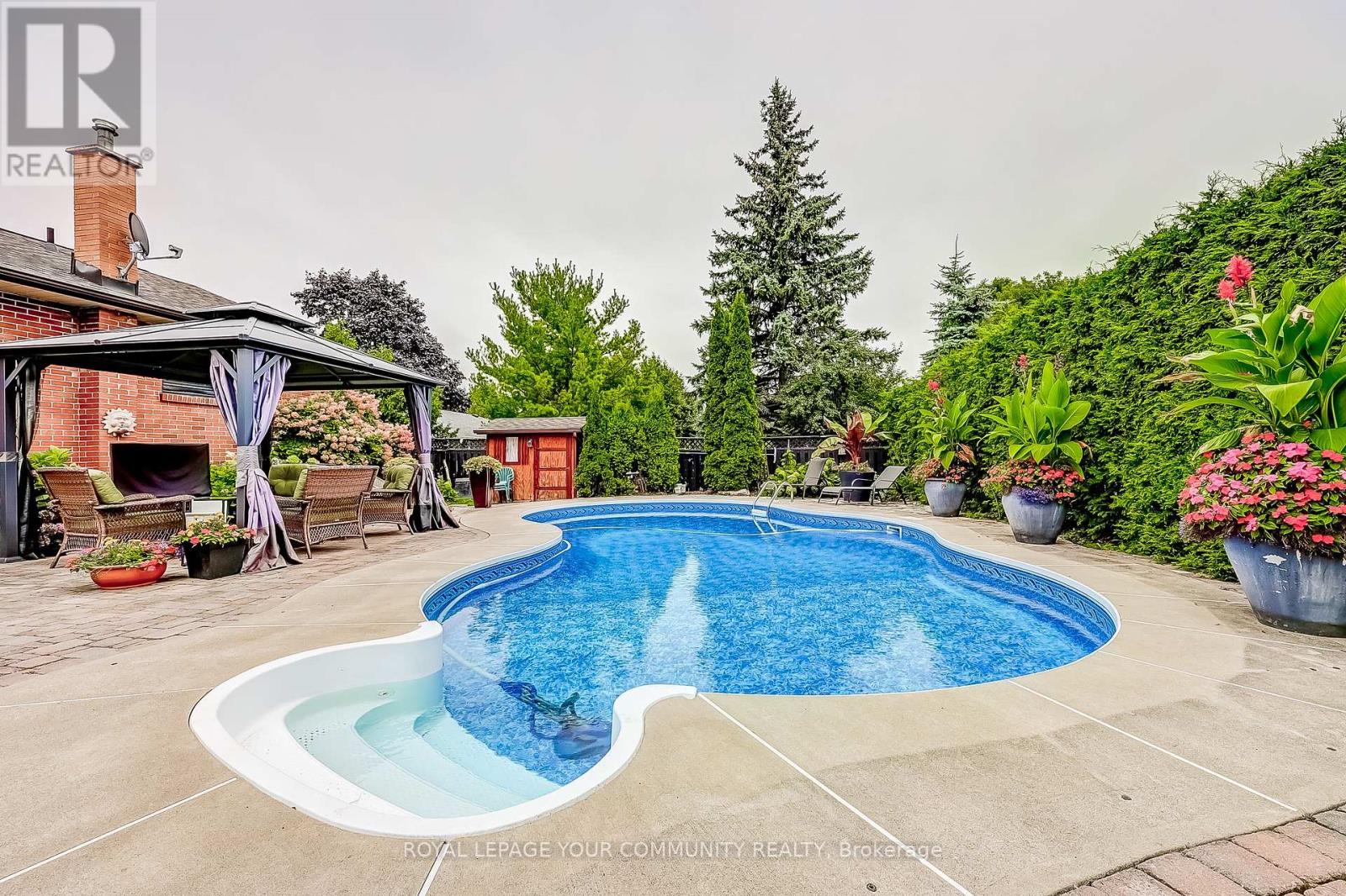 54 Montgomery Avenue, Whitby, Ontario  L1M 1B1 - Photo 32 - E12184485
