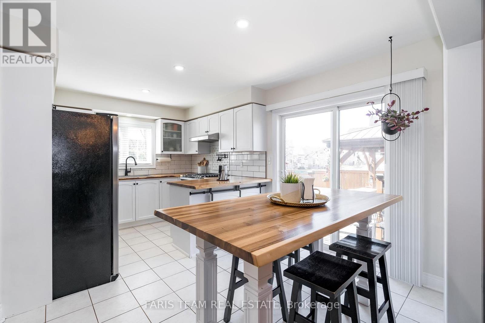 Property at 58 COUNSELLOR TERRACE image 4