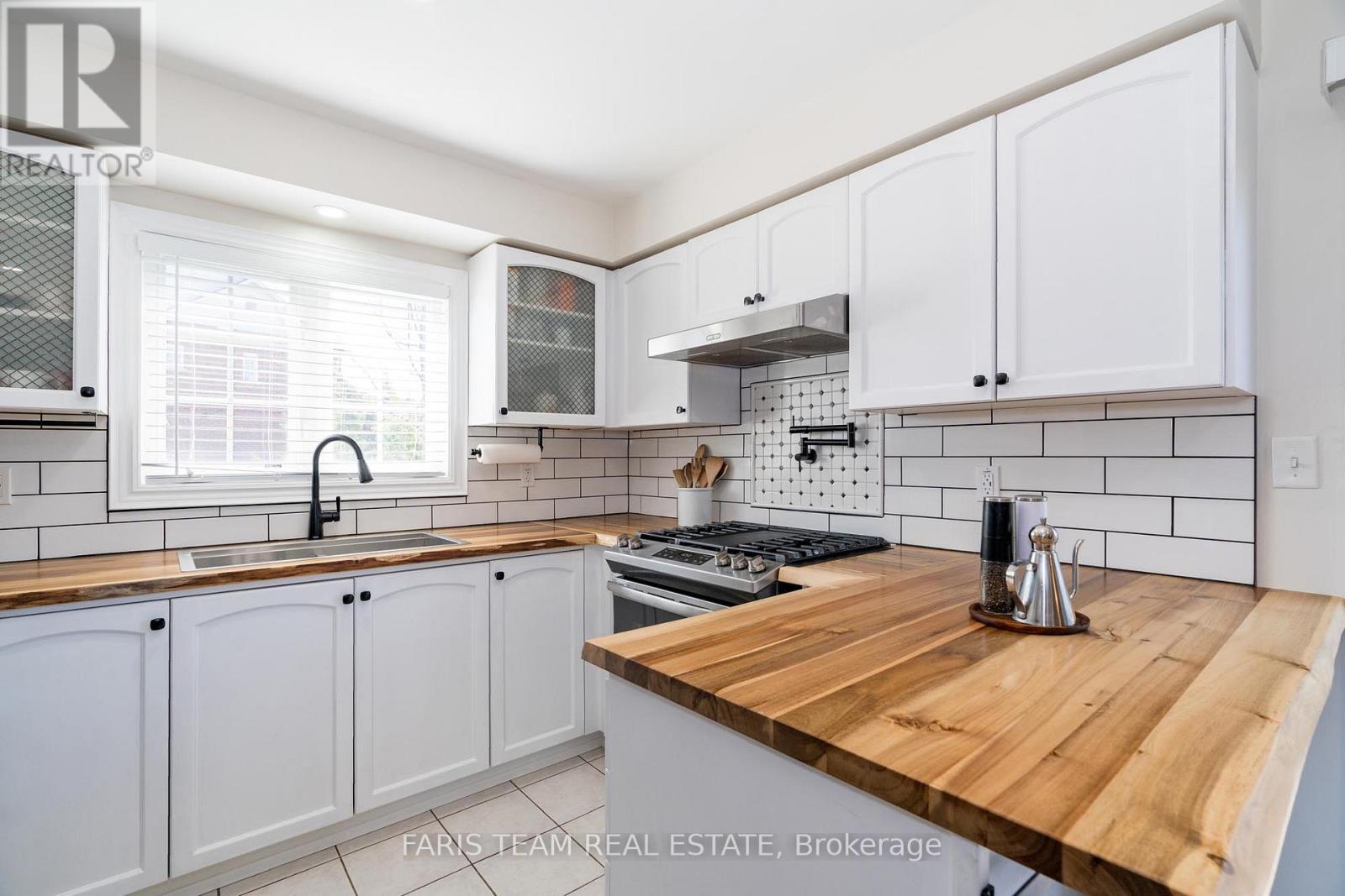 Property at 58 COUNSELLOR TERRACE image 5