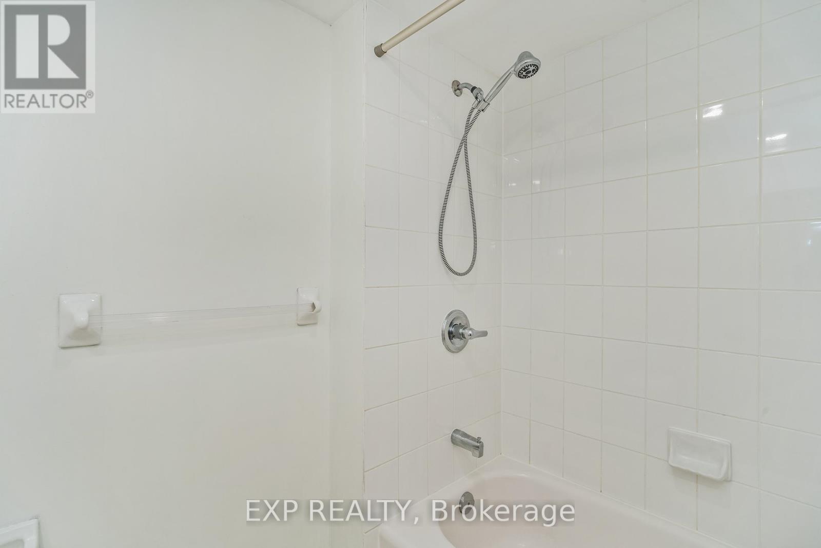 552 Lakeridge Drive, Ottawa, Ontario  K4A 0H4 - Photo 23 - X12185540