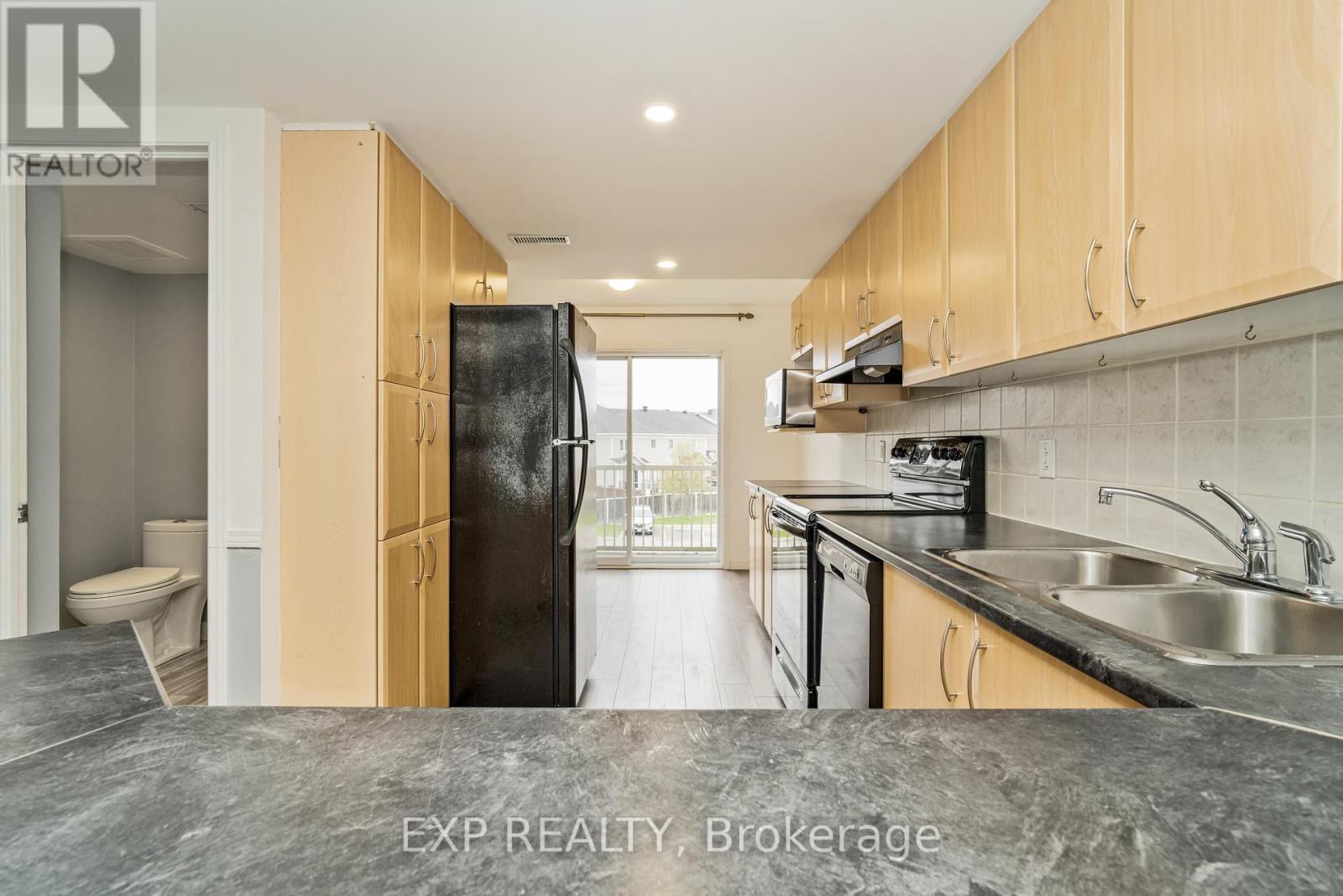 552 Lakeridge Drive, Ottawa, Ontario  K4A 0H4 - Photo 4 - X12185540