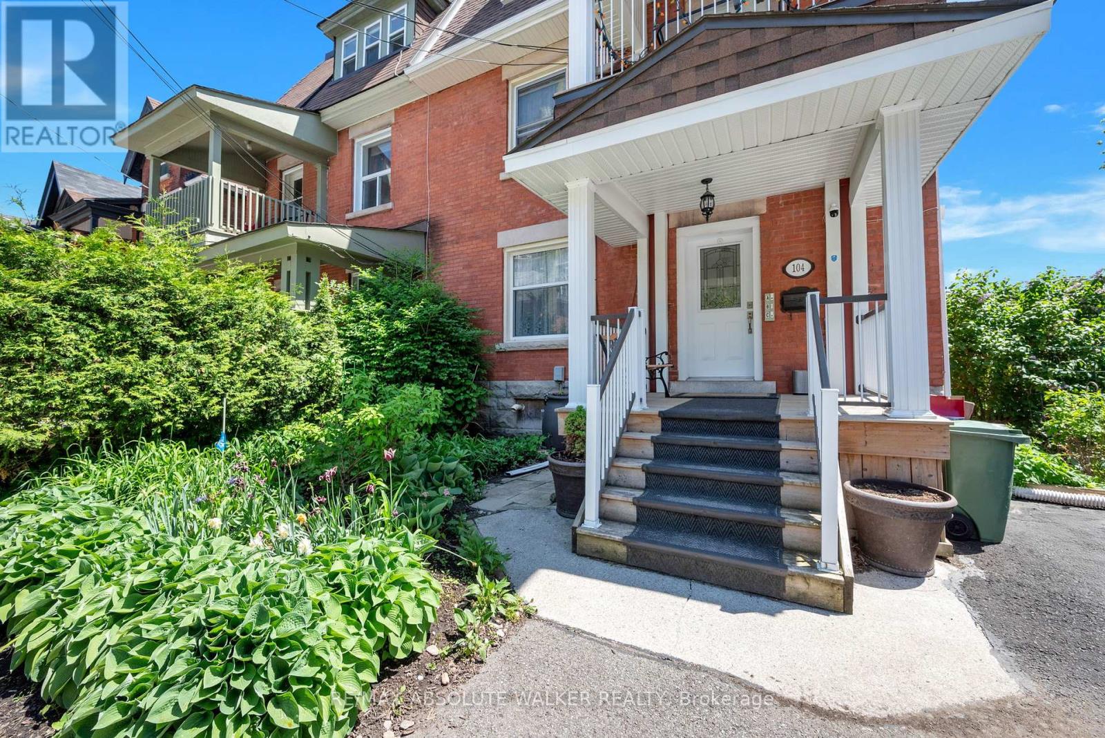 C - 104 Gilmour Street, Ottawa, Ontario  K2P 0N6 - Photo 4 - X12185635