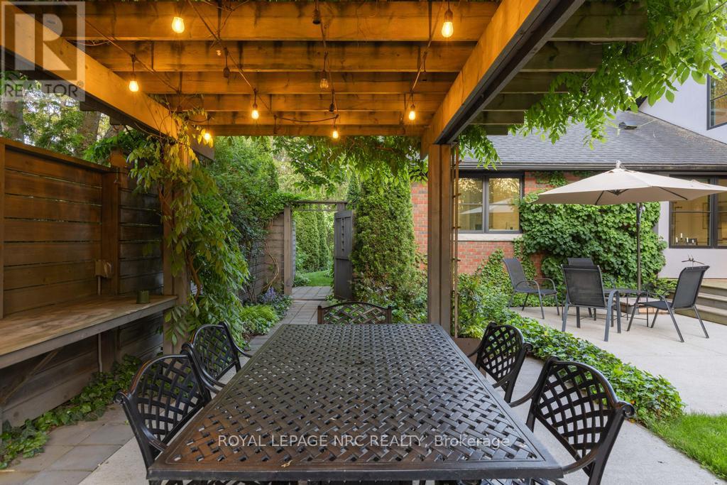571 Charlotte Street, Niagara-On-The-Lake, Ontario  L0S 1J0 - Photo 35 - X12185596