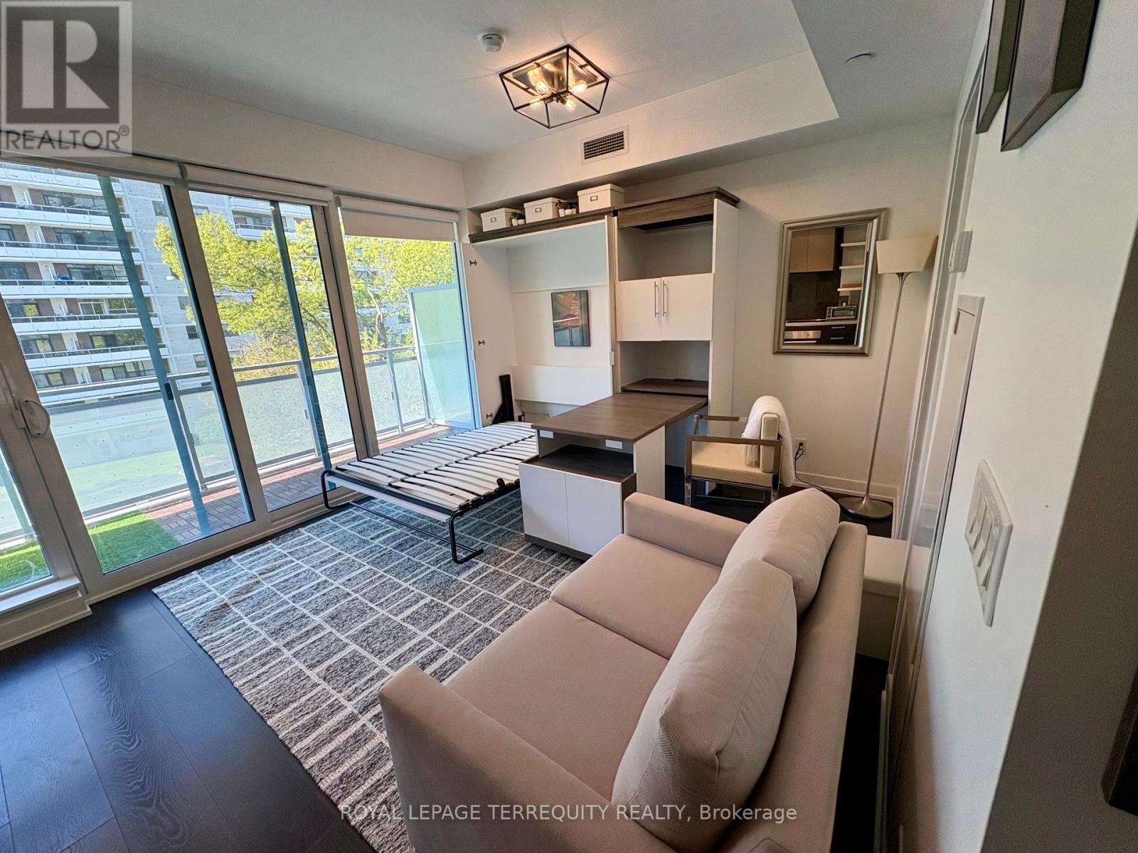 437 - 1830 Bloor Street W, Toronto (High Park North), Ontario  M6P 0A2 - Photo 8 - W12185459