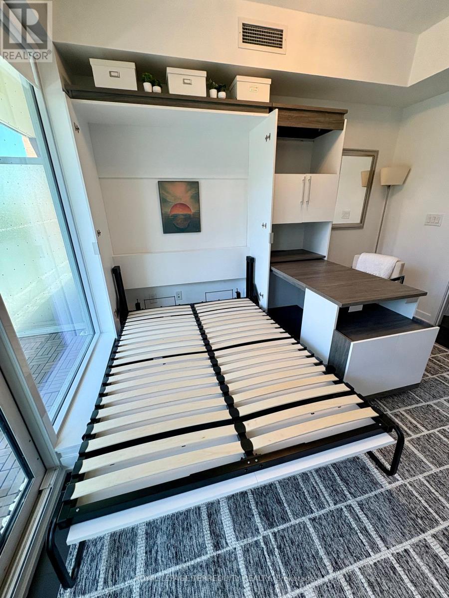 437 - 1830 Bloor Street W, Toronto (High Park North), Ontario  M6P 0A2 - Photo 9 - W12185459