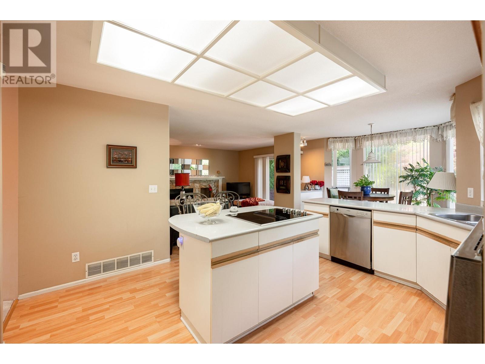 2905 Cliffrose Crescent, Coquitlam, British Columbia  V3E 2S9 - Photo 11 - R3007313