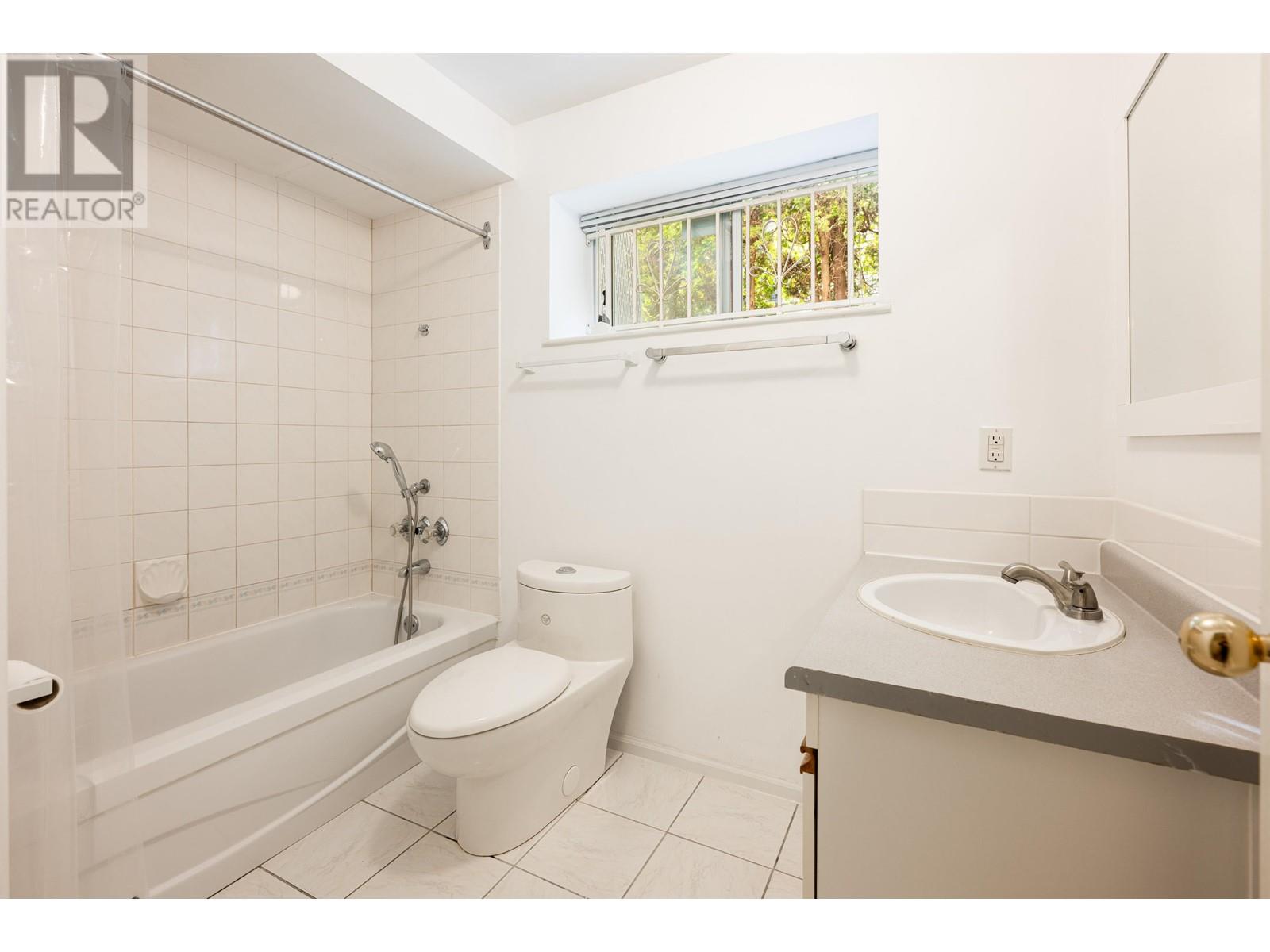 2905 Cliffrose Crescent, Coquitlam, British Columbia  V3E 2S9 - Photo 32 - R3007313