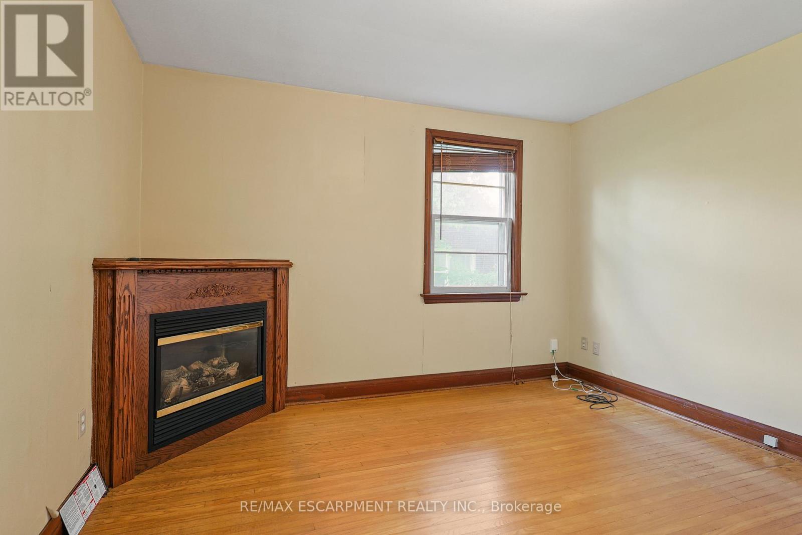 668 Harvest Road, Hamilton (Greensville), Ontario  L9H 5K4 - Photo 17 - X12185484