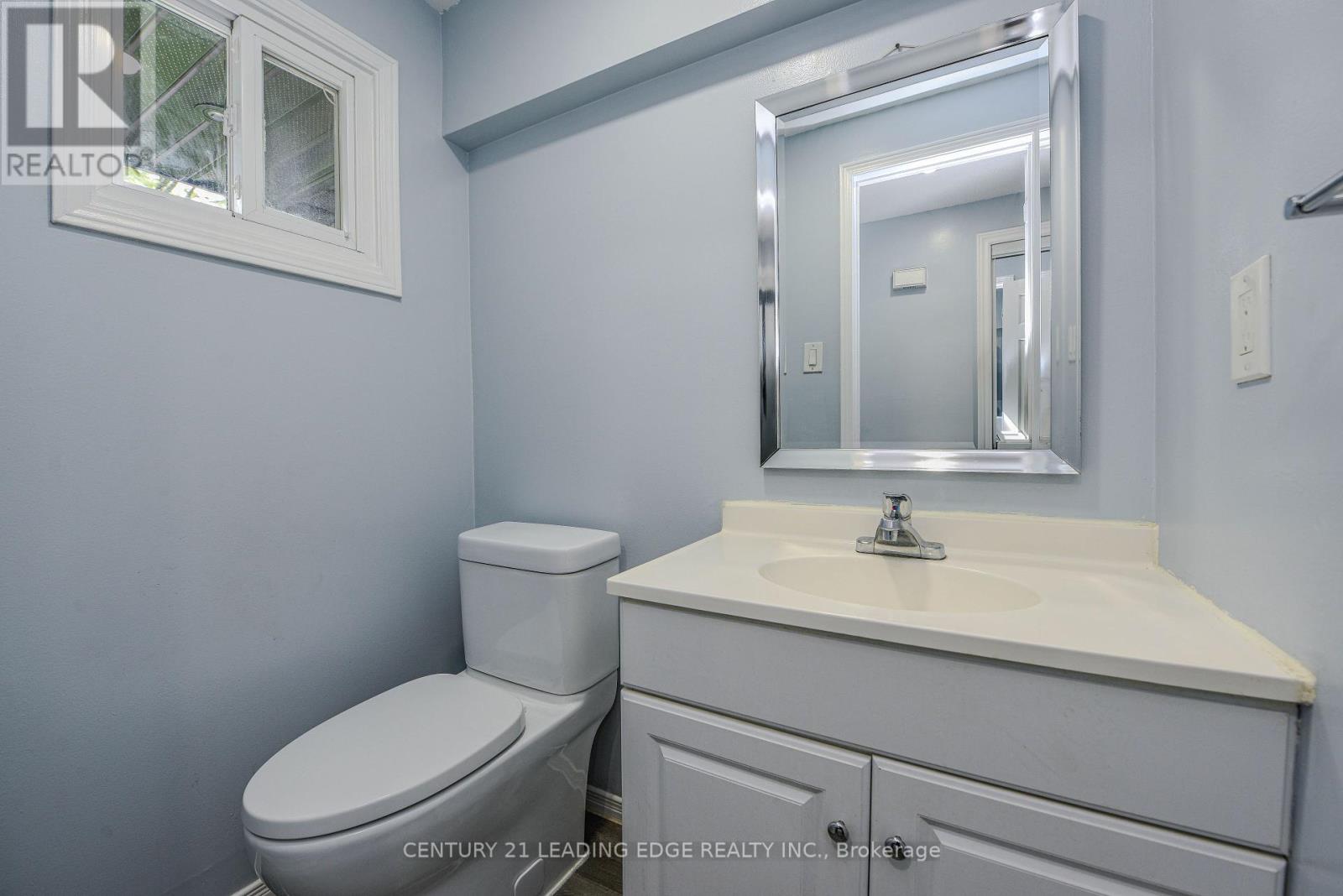 169 Hickling Trail, Barrie, Ontario  L4M 5V1 - Photo 8 - S12081067