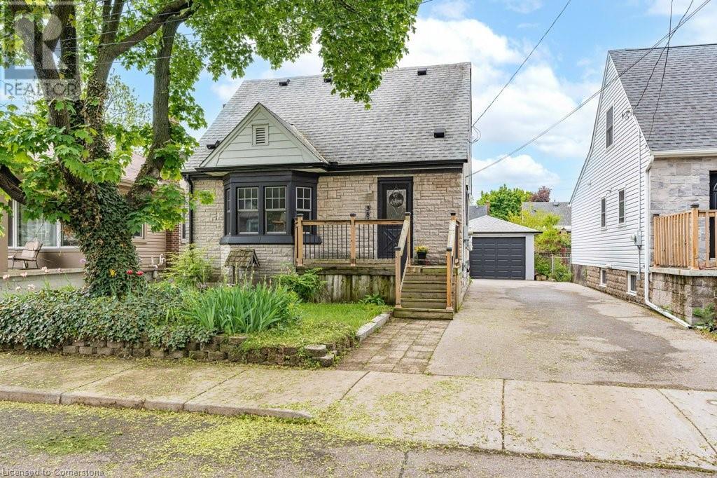384 Thayer Avenue, Hamilton, Ontario  L9A 1J9 - Photo 2 - 40735582
