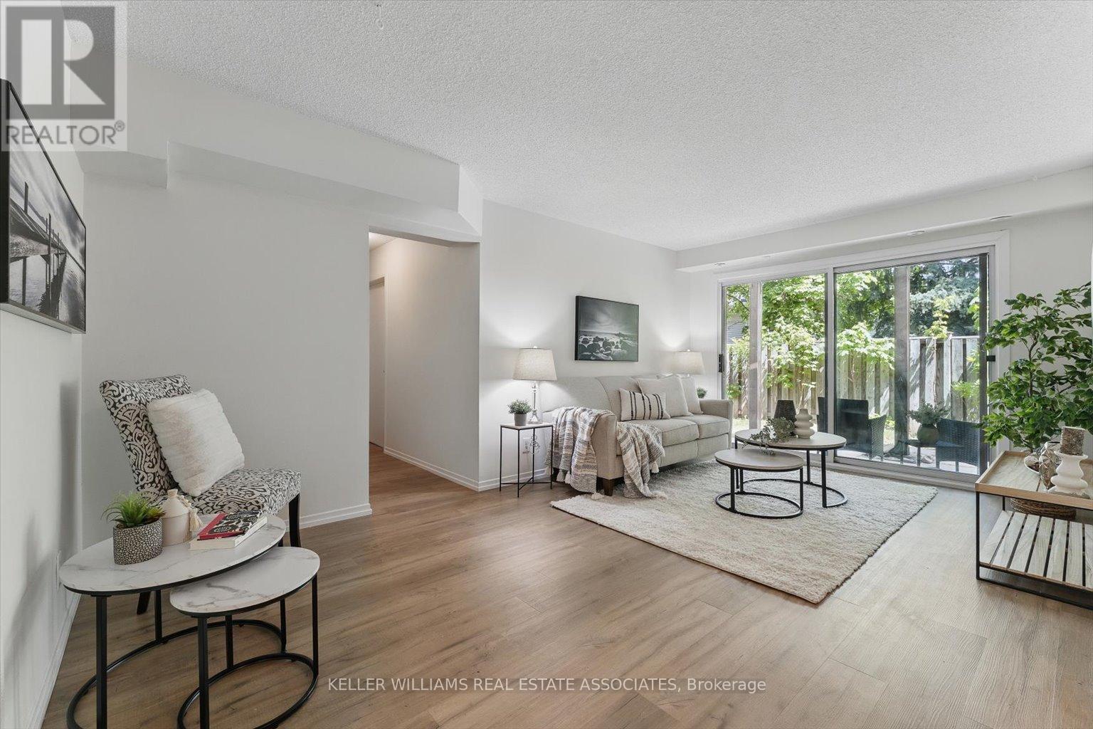 43 - 2701 Aquitaine Avenue, Mississauga (Meadowvale), Ontario  L5N 2H7 - Photo 5 - W12164868