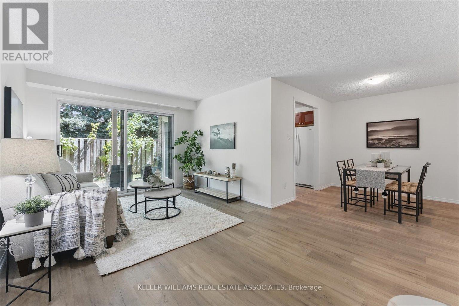 43 - 2701 Aquitaine Avenue, Mississauga (Meadowvale), Ontario  L5N 2H7 - Photo 2 - W12164868