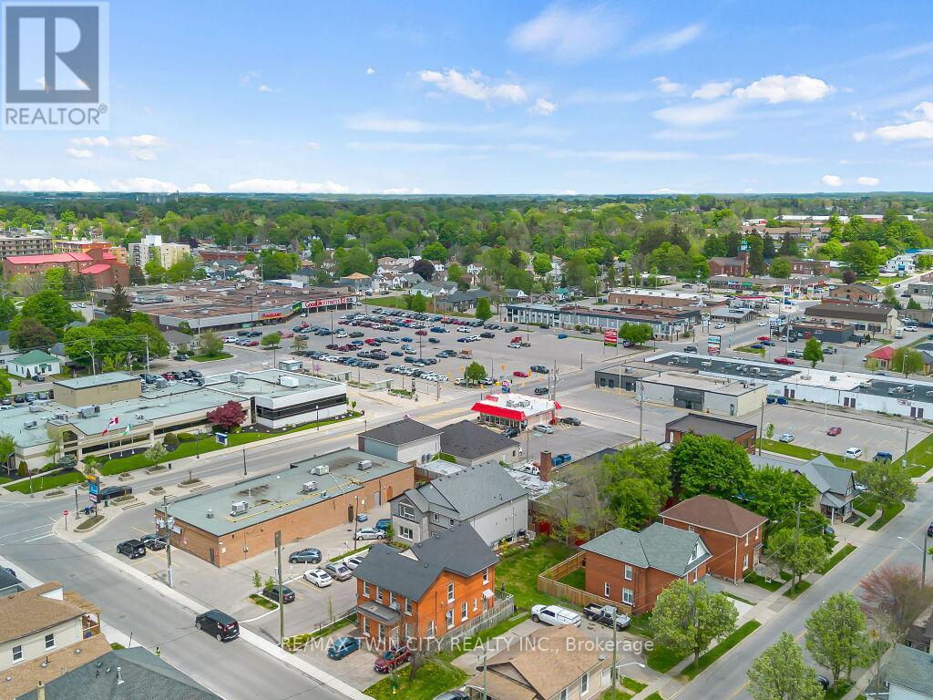 13 Bay Street, Woodstock (Woodstock - South), Ontario  N4S 3K6 - Photo 44 - X12163092