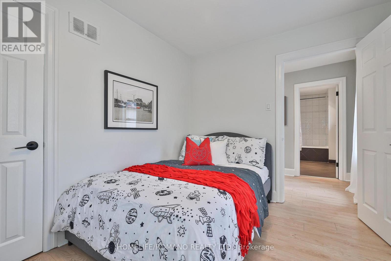 542 Deloraine Avenue, Toronto (Bedford Park-Nortown), Ontario  M5M 2C3 - Photo 33 - C12185577