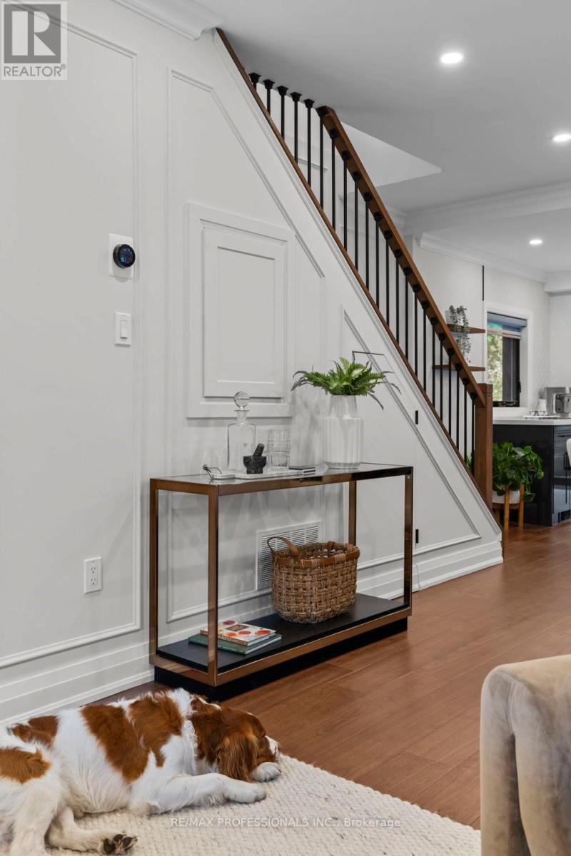 37 West Lynn Avenue, Toronto (Woodbine Corridor), Ontario  M4C 3V9 - Photo 10 - E12185619