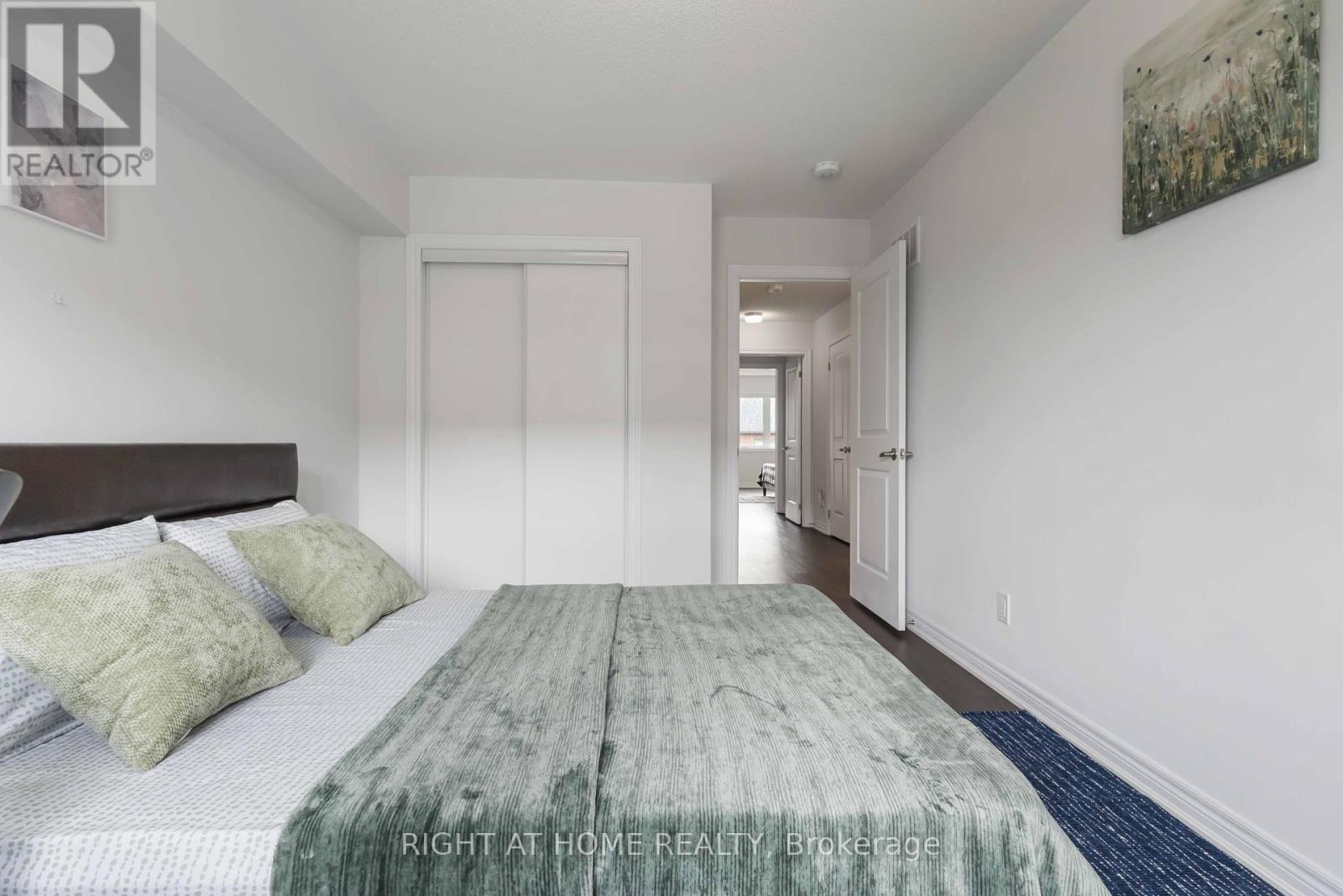 2020 Cameron Lott Crescent, Oshawa, Ontario  L1L 0S1 - Photo 22 - E12185649