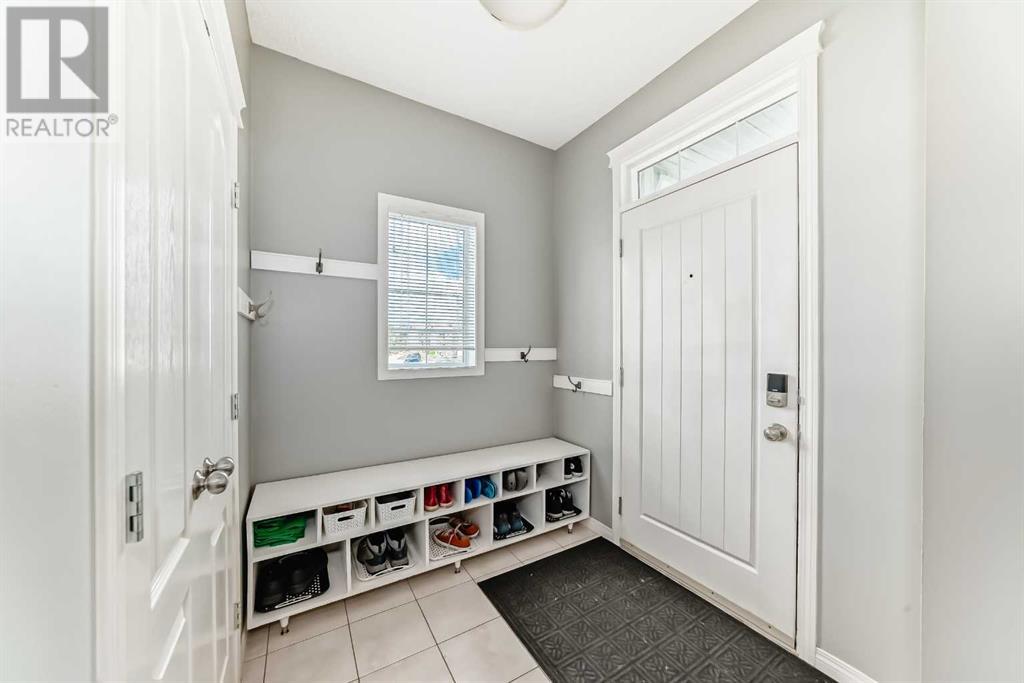 201 Mahogany Heights Se, Calgary, Alberta  T3M 0X7 - Photo 4 - A2222469
