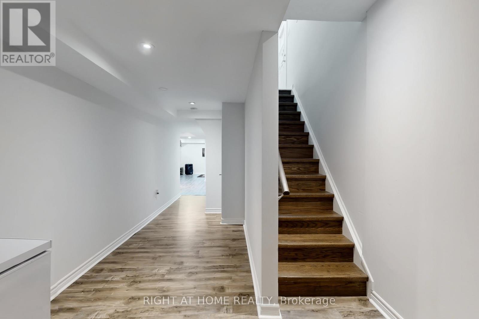 236 Karl Rose Trail, Newmarket (Woodland Hill), Ontario  L3X 3J2 - Photo 29 - N12185568