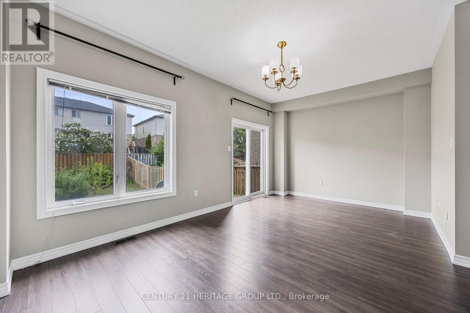 129 Taucar Gate, Bradford West Gwillimbury (Bradford), Ontario  L3Z 0V8 - Photo 10 - N12185616